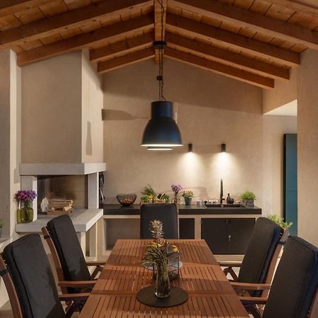Villa Bora With Sauna And Heated Pool Vele Mune Esterno foto